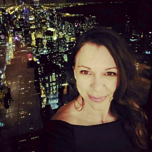 Meet your Posher, Susy - Picture 1 of 1